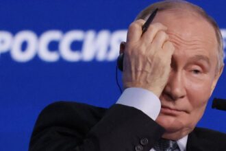 У Росії дефіцит держбюджету зріс четвертий місяць поспіль