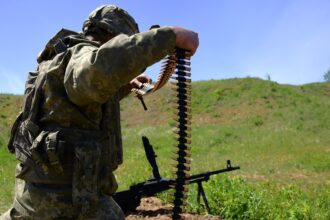 Армія РФ тисне на трьох напрямках - Генштаб