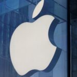 У РФ суд оштрафував Apple та WhatsApp на мільйони рублів