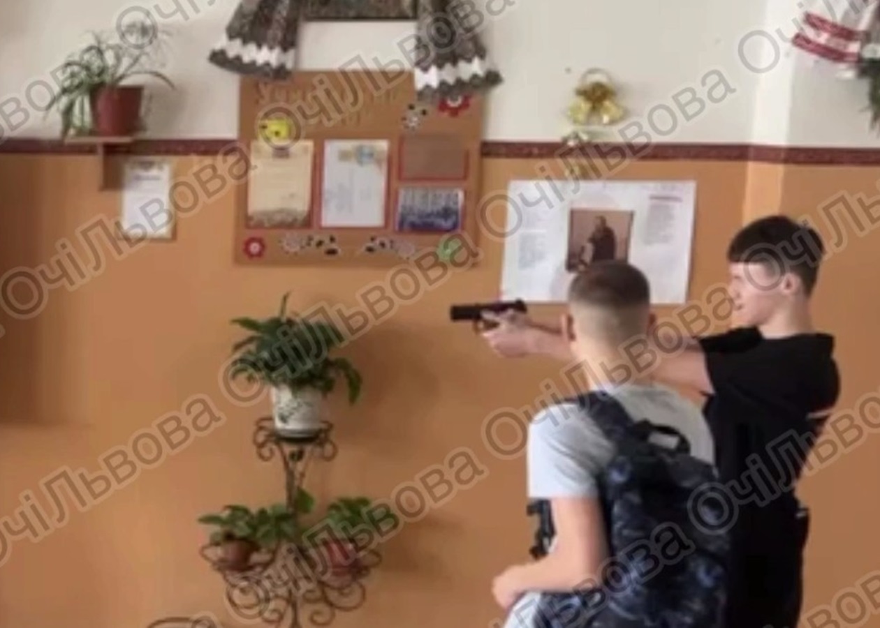 У Львові учень стріляв у школі з пневматики
