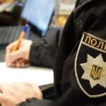 Побиття поліцейського під Харковом: подружжя отримало підозру
