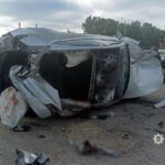 У Полтаві Tesla влетіла в парковку, є постраждалі