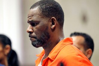 R. Kelly заявляє про замах на життя у в’язниці