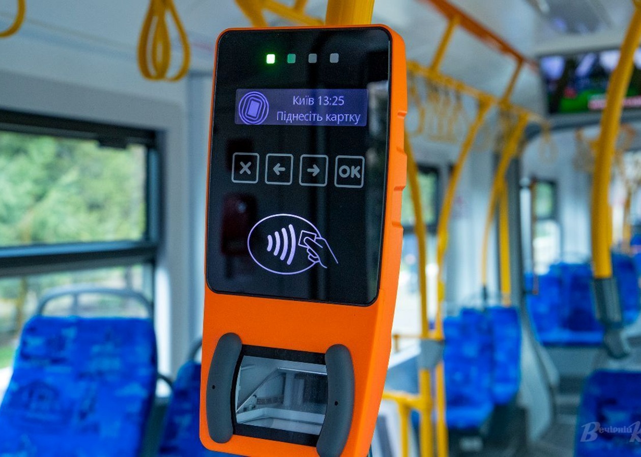 У наземному транспорті Києва не працює оплата QR-квитками