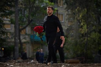 Атака на Київ: Зеленський вшанував пам'ять жертв