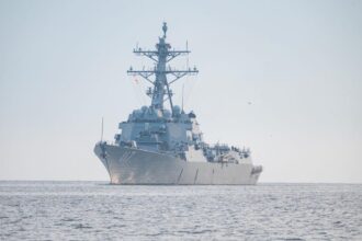 США збільшили угруповання есмінців у Середземномор'ї