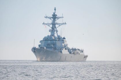 США збільшили угруповання есмінців у Середземномор'ї