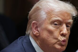 Між Трампом і Медведєвим відбулася заочна перепалка