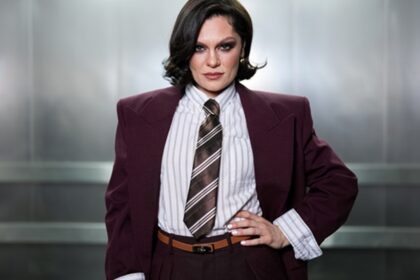 Рак грудей. Jessie J показалася після операції