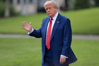 Трамп прибув у Гаагу на саміт НАТО