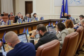 Уряд вирішив збільшити видатки на 449 млрд