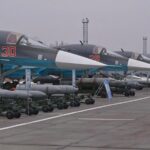 РФ втратила 1000 бійців і чотири літаки - Генштаб