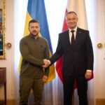 Зеленський нагородив Дуду орденом Свободи