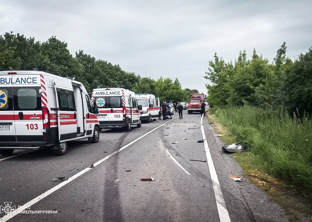Смертельна ДТП на Хмельниччині: дві особи загинули