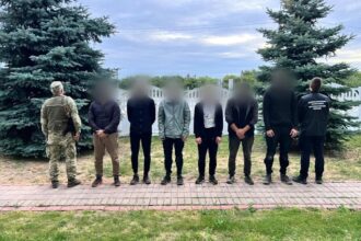 Йшли в Угорщину: прикордонники викрили групу порушників