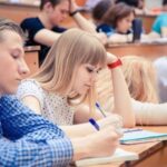 Українські школярі надають перевагу іноземним вишам - дослідження