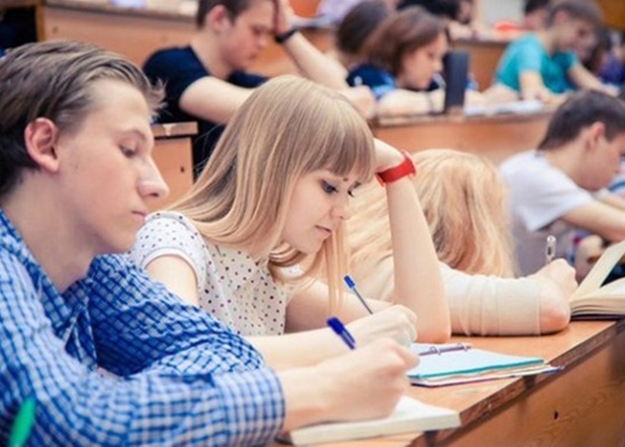Українські школярі надають перевагу іноземним вишам - дослідження
