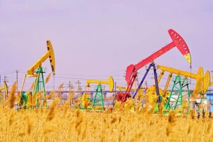 Саудівська Аравія та ОАЕ збільшили видобуток нафти у червні