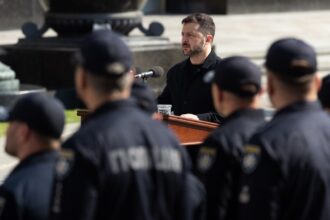 Зеленський вручив держнагороди поліцейським