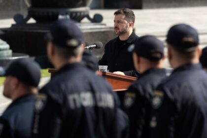 Зеленський вручив держнагороди поліцейським