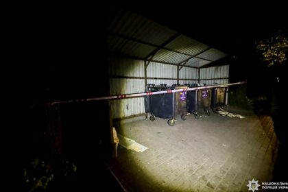 Винесла тіло на смітник: жінку судитимуть за вбивство немовляти