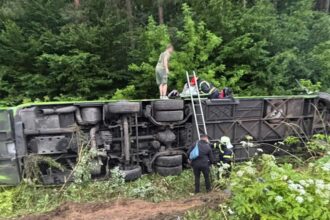 Під Львовом понад 30 людей постраждали у ДТП