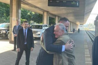 Келлог приїхав з тривалим візитом в Україну