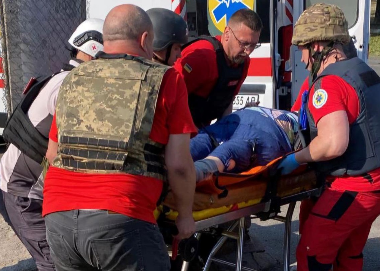 Росіяни вдарили з артилерії по Нікополю, є жертви