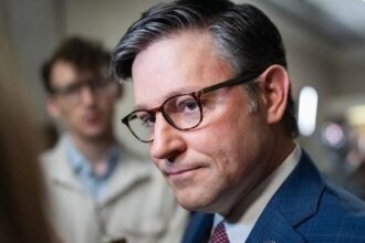 Майк Джонсон пішов проти Трампа у "справі Епштейна" - ЗМІ