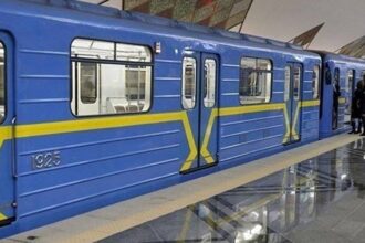 В метро Києва жінку побили за проросійські гасла