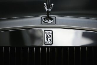 В Росії зріс попит на люксові Rolls-Royce і Ferrari