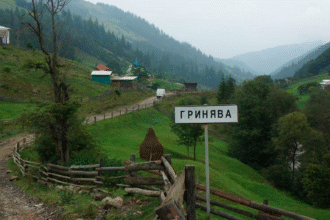 Негода на Прикарпатті: 1000 людей залишилися без транспортного сполучення