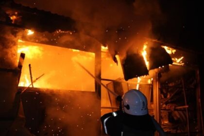 БПЛА атакували Одесу: палають цивільні об'єкти