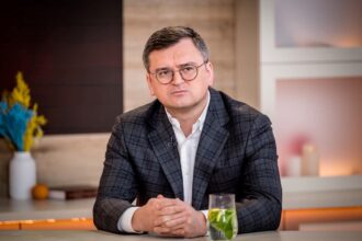 "Всі мають це зʼїсти": Кулеба прокоментував скандальний закон