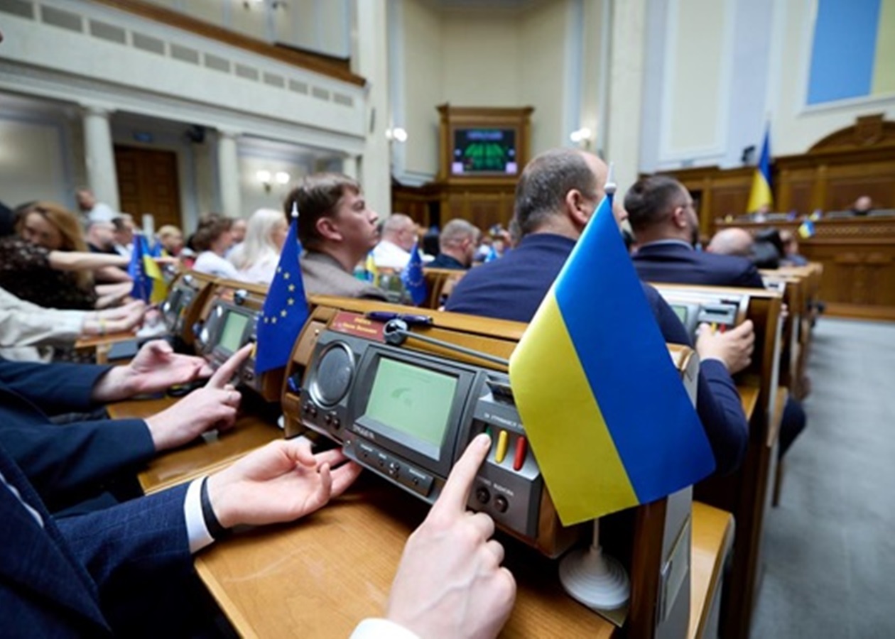 Рух Чесно опублікував список нардепів, як підтримали закон щодо НАБУ і САП