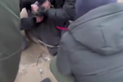 ФСБ затримала дев'ятьох росіян, що "закликали до вбивства силовиків"