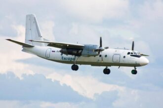 З'явилося відео падіння літака Ан-24 у Росії