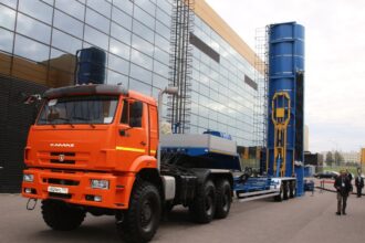 Третій автогігант РФ скорочує робочий тиждень через кризу