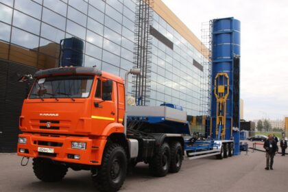 Третій автогігант РФ скорочує робочий тиждень через кризу