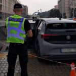 У Києві електромобіль влетів у підземний перехід, водія госпіталізовано