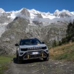 Jeep Avenger досяг 200 тисяч замовлень та отримав повнопривідну версію 4xe