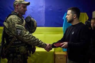 Виплати і додаткові дні відпустки: президент анонсував рішення для армійців
