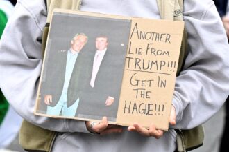 ФБР приховало ім'я Трампа у файлах Епштейна - ЗМІ