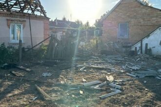 РФ атакувала Нікопольщину, поранені двоє жінок та 4-місячна дитина