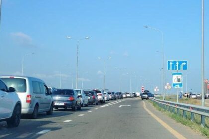 СюжетСитуація в Криму: без зв’язку і черга на міст
