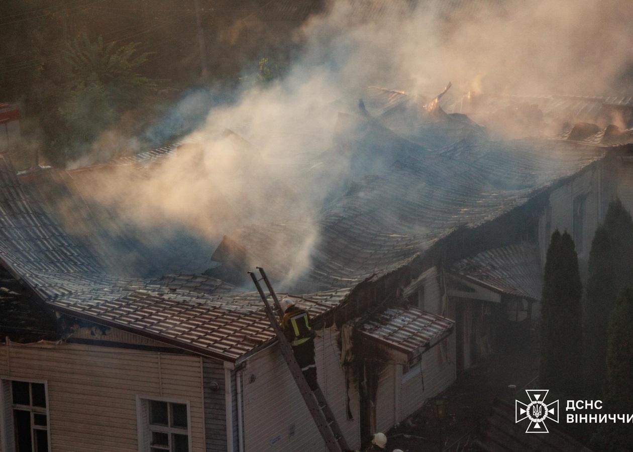 На Вінниччині сталася масштабна пожежа в лікарні