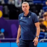 Тренер збірної України з баскетболу кипить душею до краю за неявку гравців
