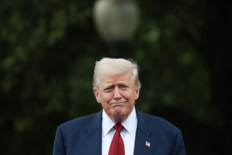 Трамп переніс портрети Обами та Буша у закриту частину Білого дому - ЗМІ