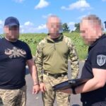 На Чернігівщині військовий за хабар намагався вивести курсанта з частини