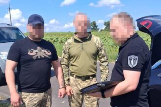 На Чернігівщині військовий за хабар намагався вивести курсанта з частини